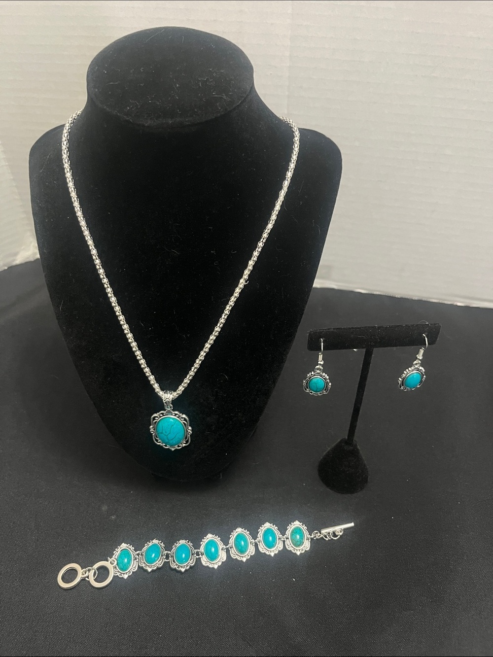Jewelry Set - Picture 6 of 6